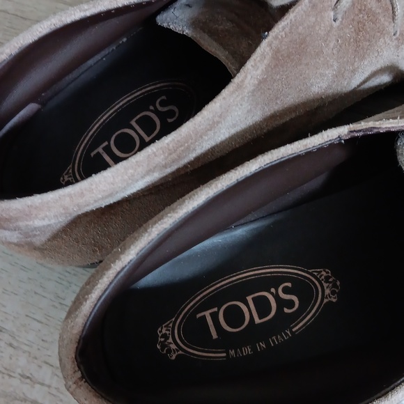 TOD\'S..SUEDE DESERT CHUKKA BOOTS..SIZE 8 main image 6